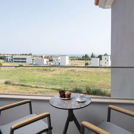 Hotel Calives Premium