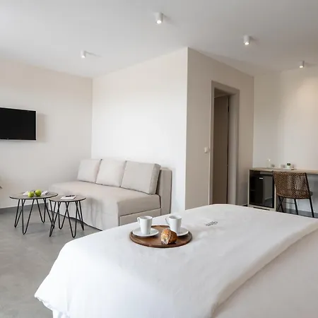 Calives Premium * Kalyves Polygyrou