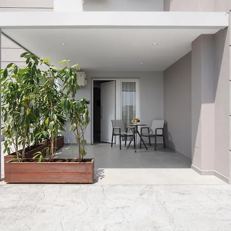 Calives Premium Kalyves Polygyrou