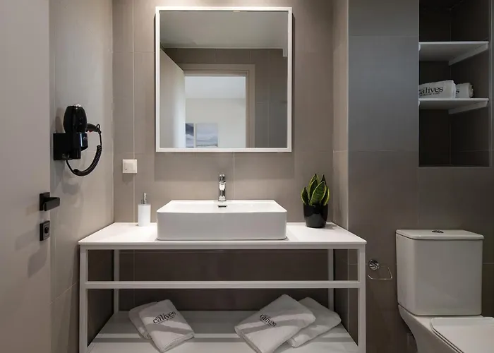 Szálloda Calives Premium *