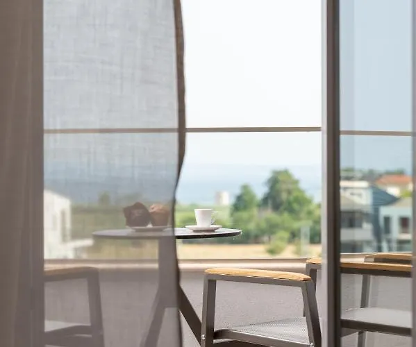 Szálloda Calives Premium