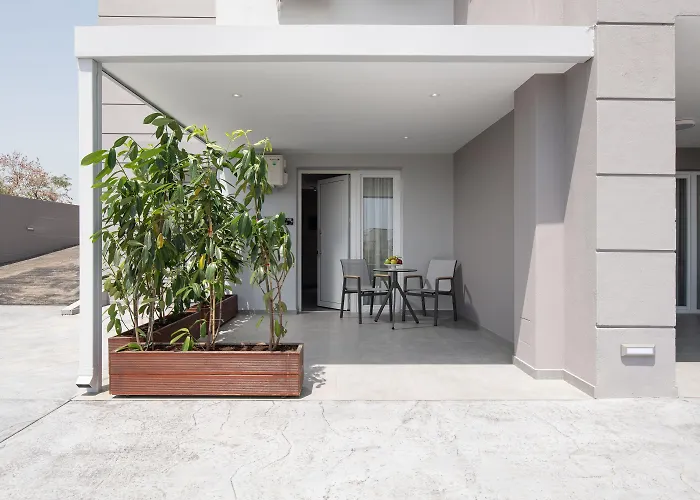 Calives Premium Kalyves Polygyrou